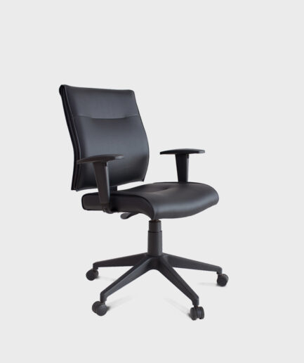 Cadeira giratória executiva Infinity Star com base relax preta e braço preto