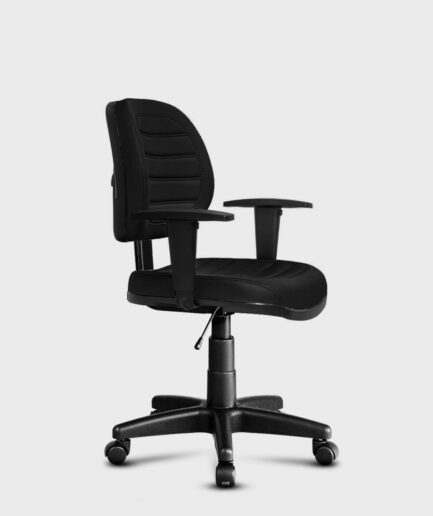 Cadeira giratória executiva Internauta com base preta e braço preto