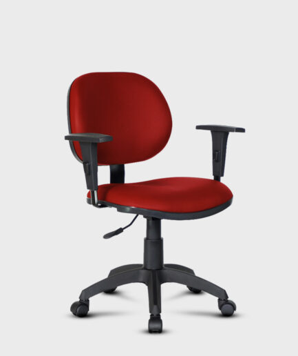 Cadeira giratória executiva Internauta com base preta e braço preto